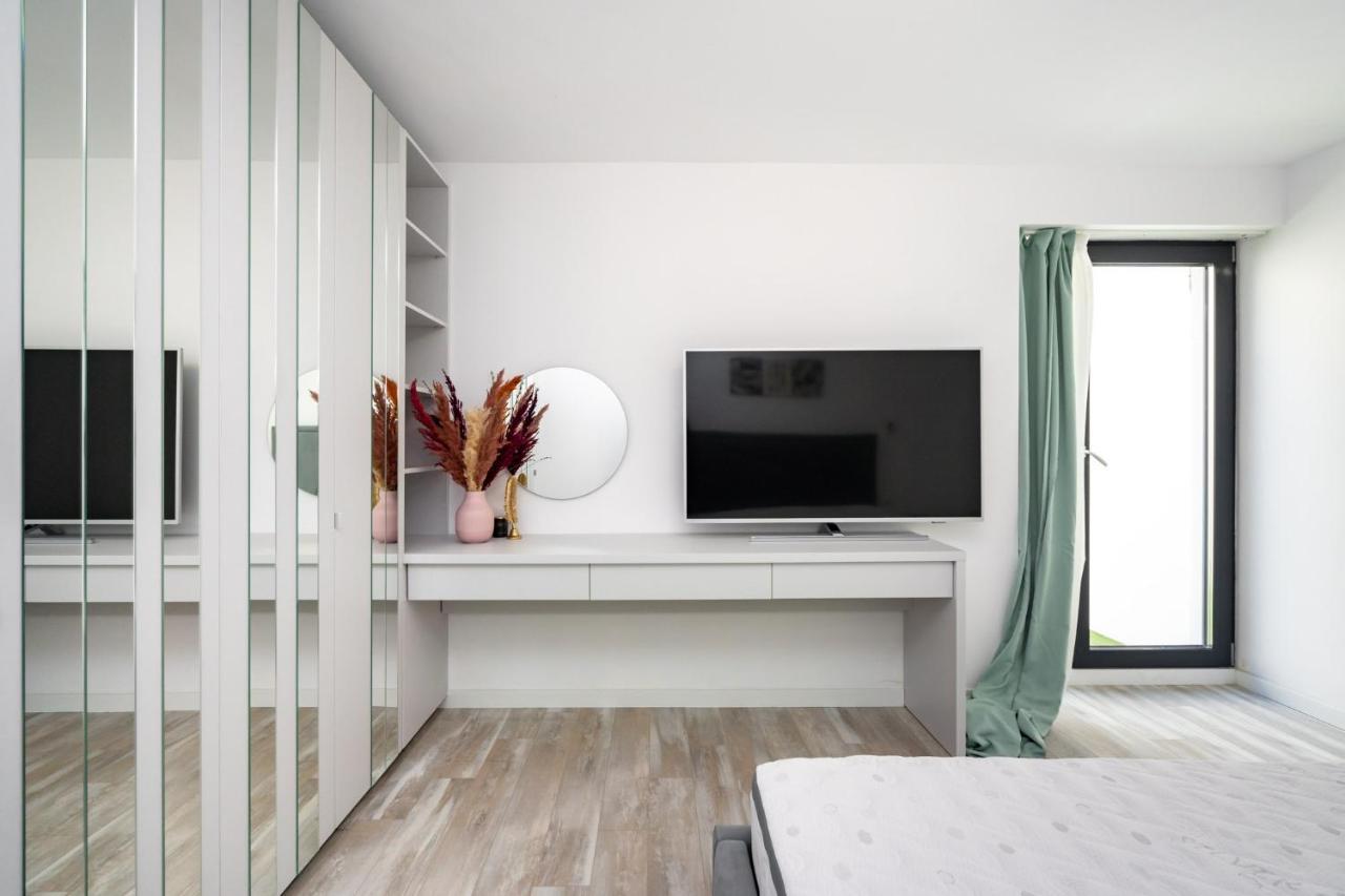 Central Apartment Diamond Bukarest Exterior foto