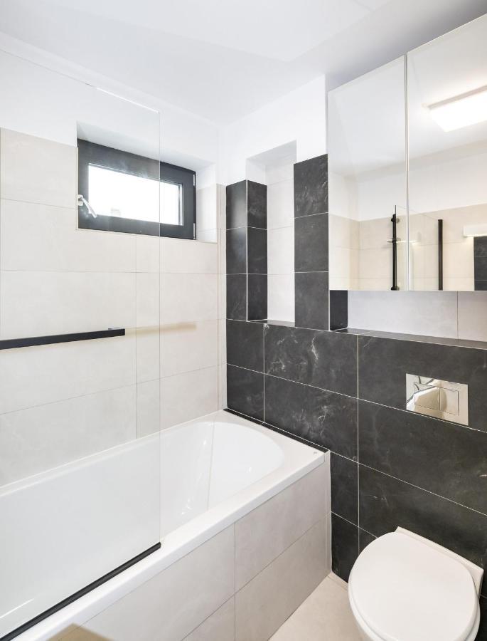 Central Apartment Diamond Bukarest Exterior foto